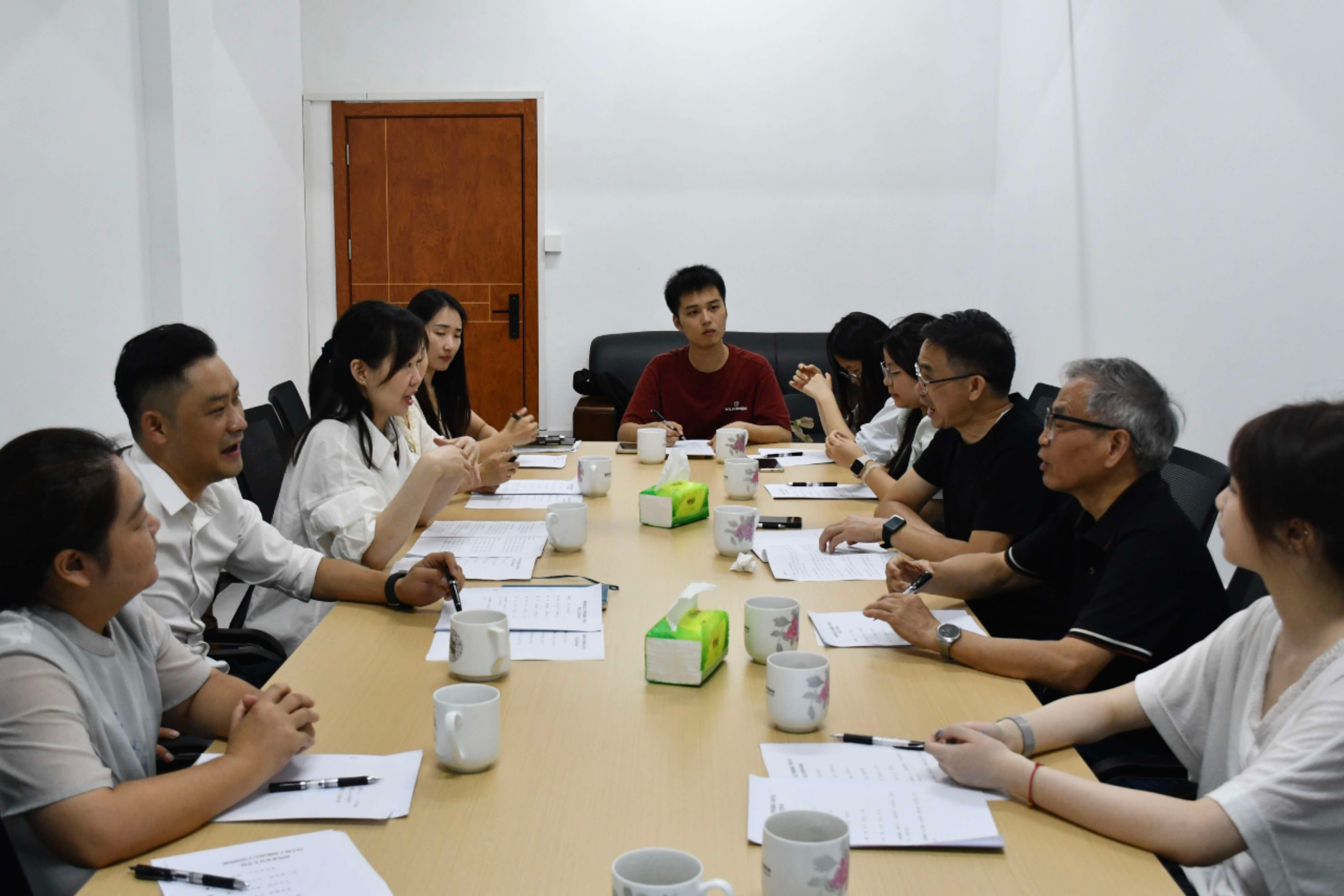 长沙理工大学醴陵陶瓷非遗实践团参观湖南师范大学附属陶子湖学校(图4)