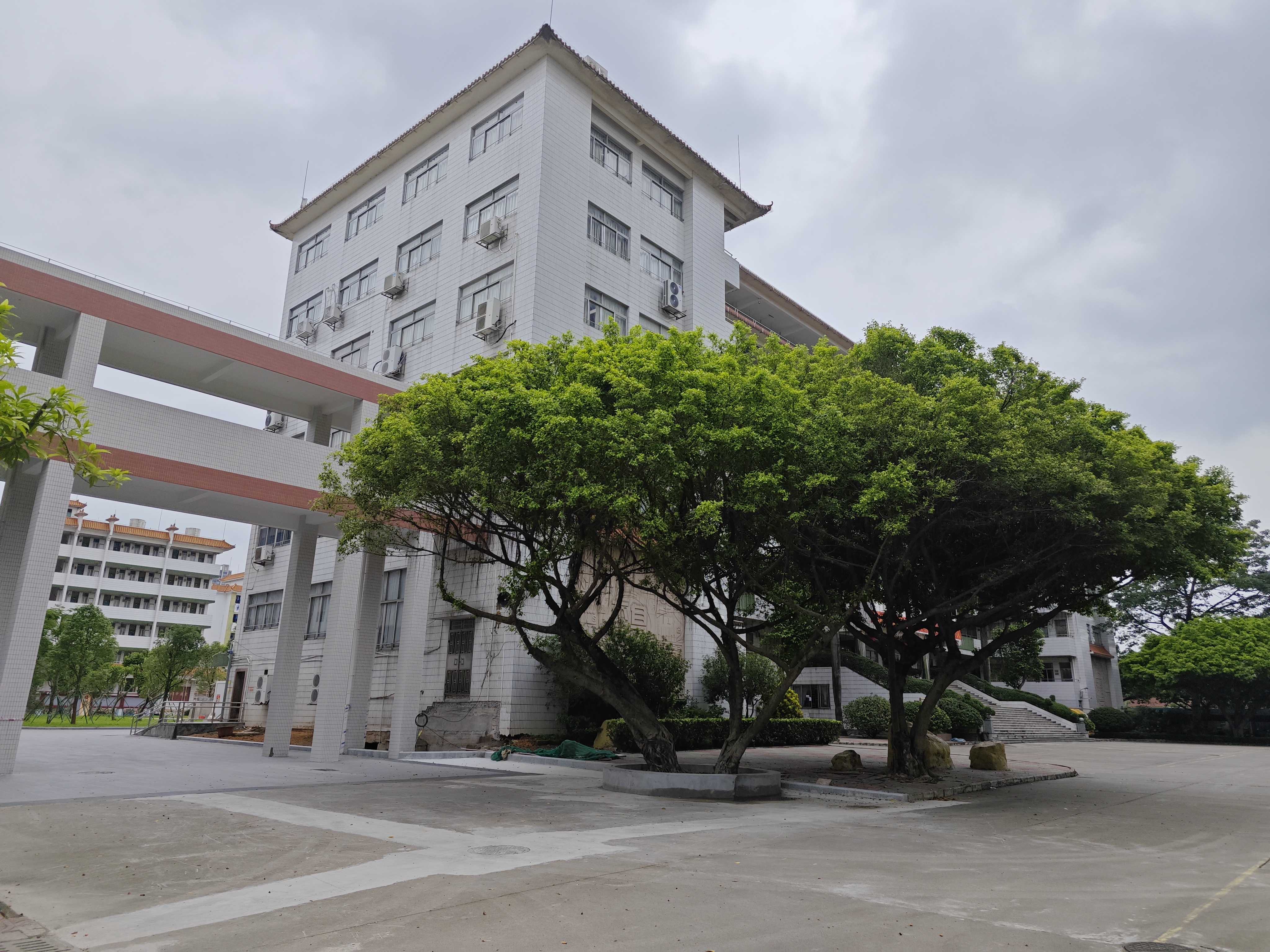 家门口上学,心连心育人!梁启超纪念中学“学邻共治”画出家校同心圆