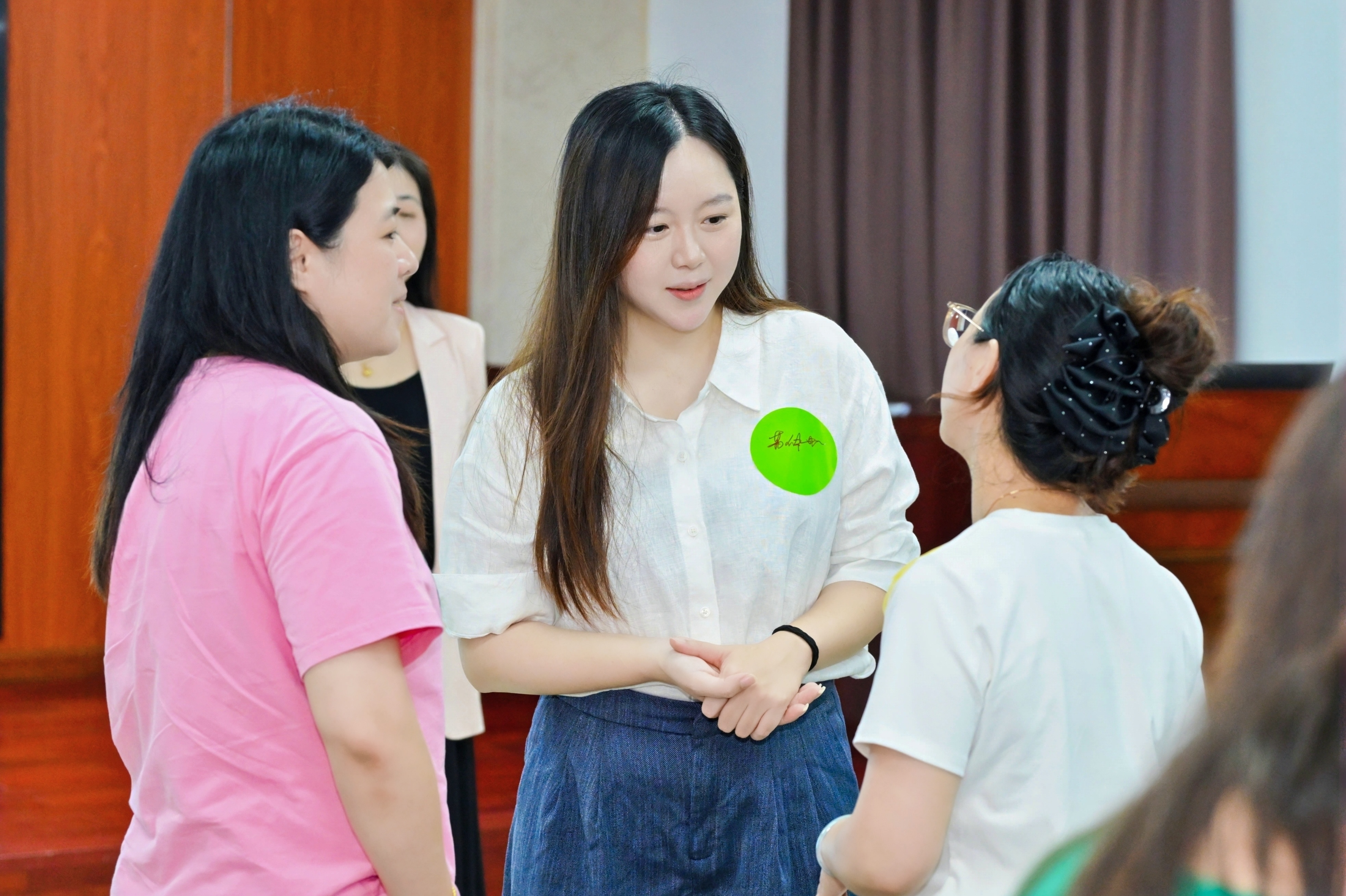 卫健·教育·妇联首次三方联袂 龙岗启动2026家庭心理健康指导师专项培训