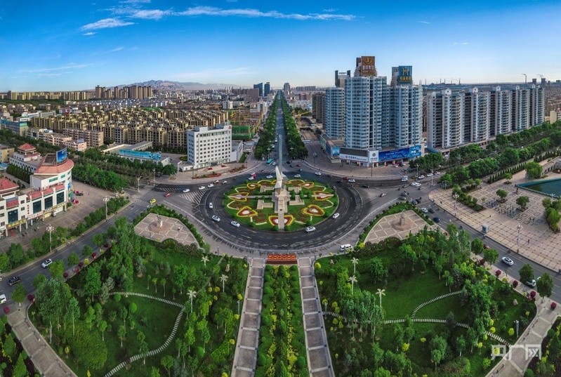 改造完的新华路(央广网发 嘉峪关市委宣传部供图)