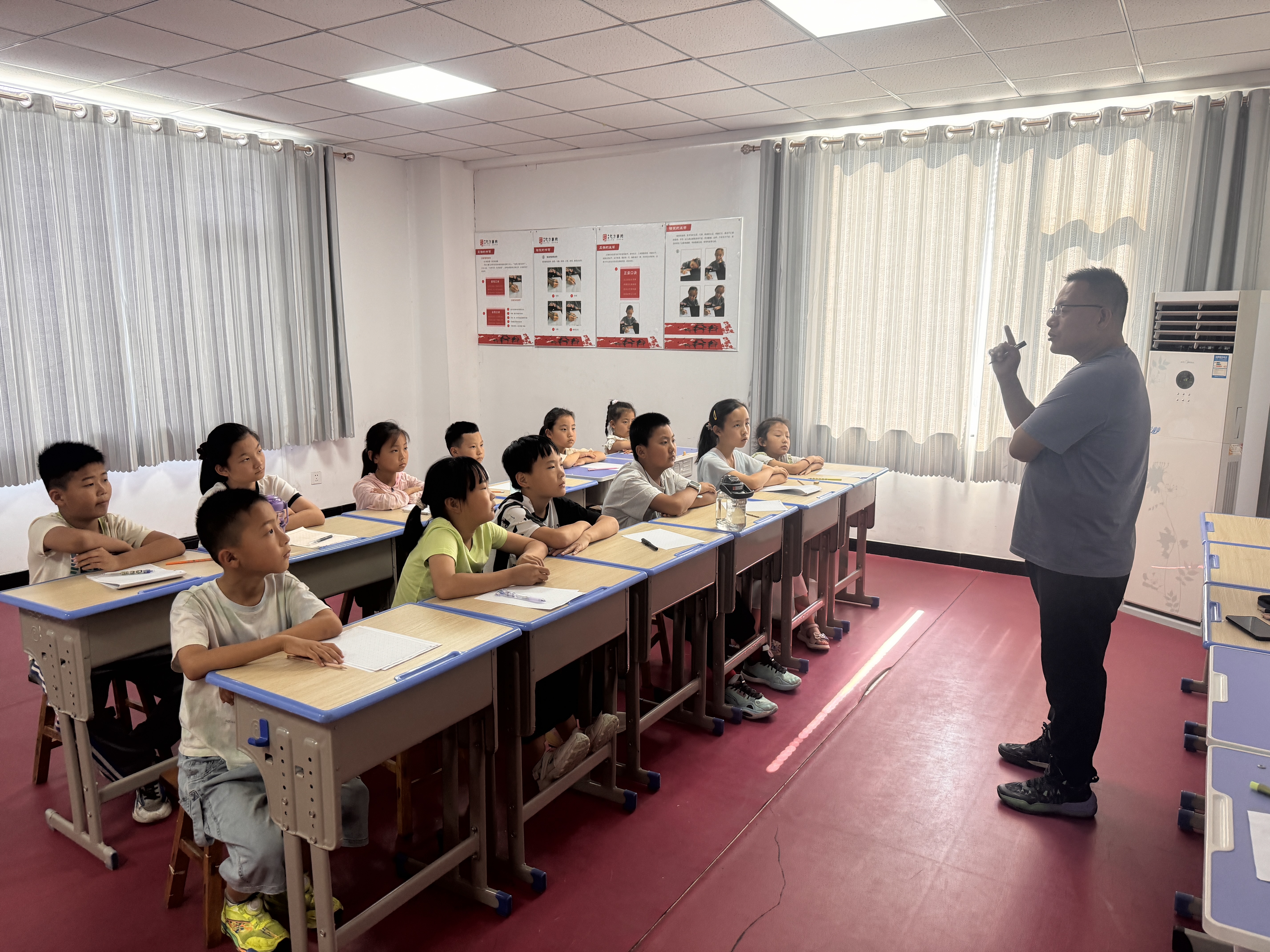 老有所乐 幼有所学丨淄博经开区傅家镇南苑绿洲社区“益小南·周末课堂”绘就社区温情画卷