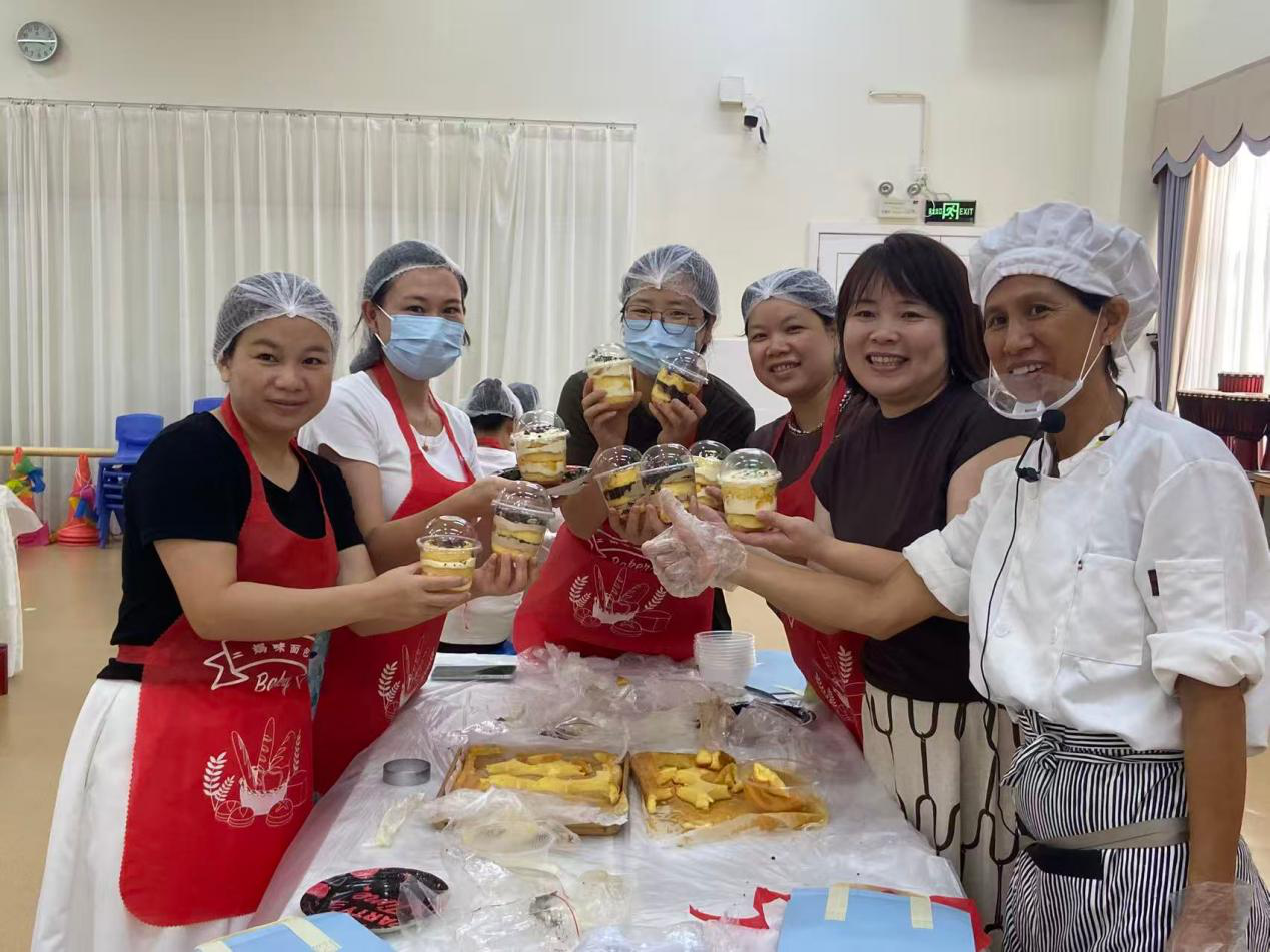 美味“邻”距离 烘焙好时光 --西乡街道劳动社区甜蜜烘焙活动温暖落幕