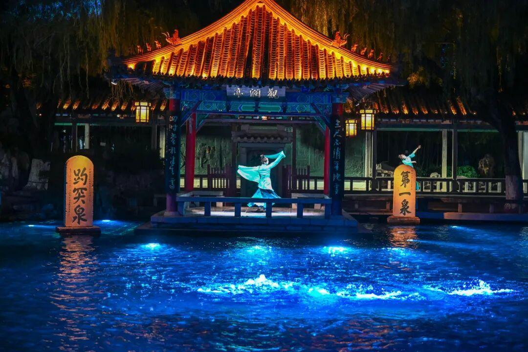 摄影:邵凯 2025年10月于趵突泉