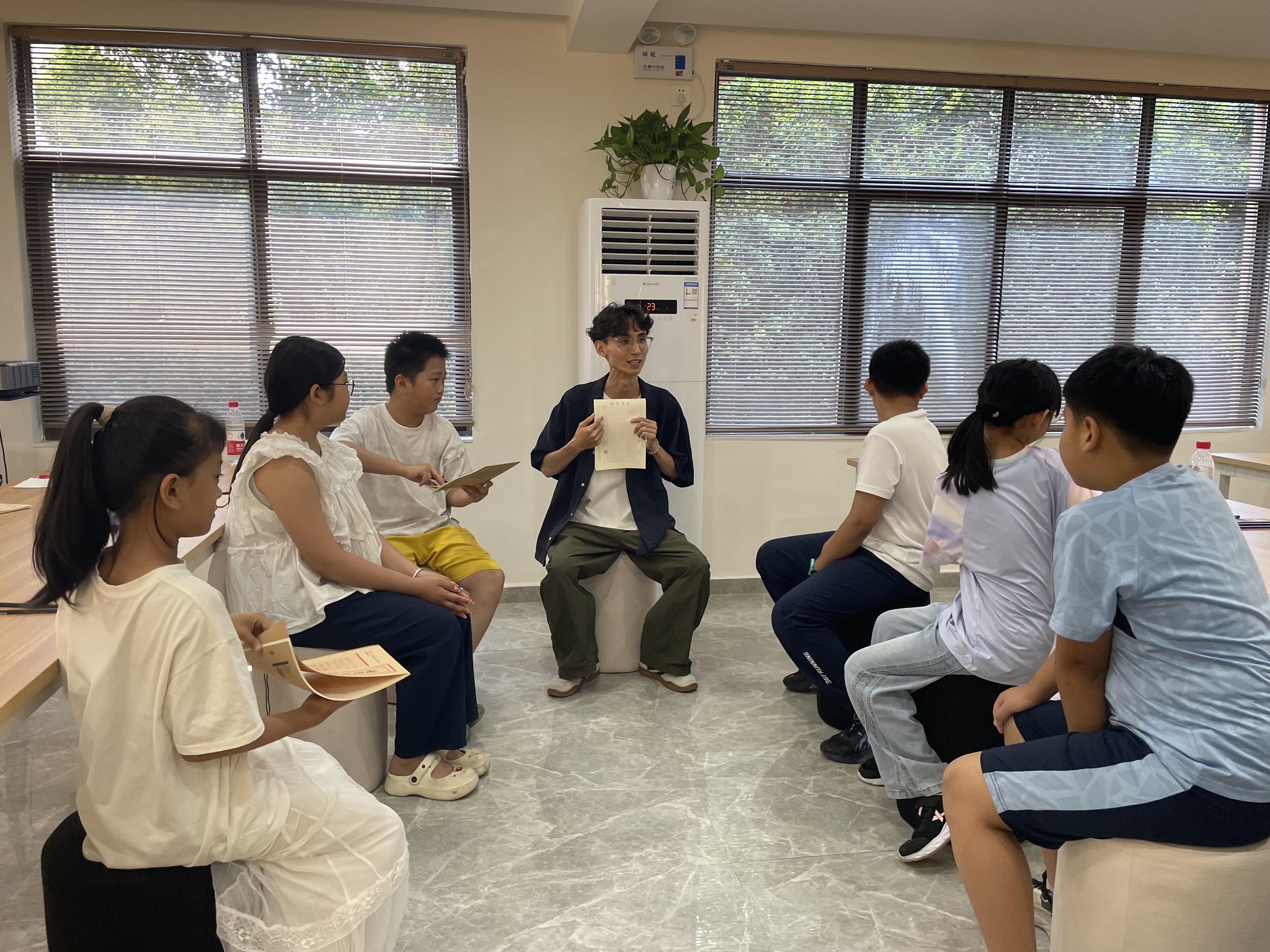 商丘市梁园区白云街道：多彩公益课堂暖心开课 精准服务守护少年成长