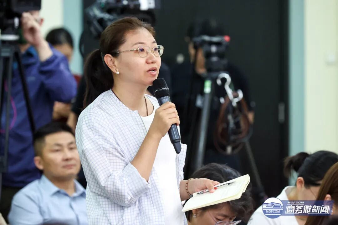 商务部召开加快零售业创新发展专题新闻发布会(图4)