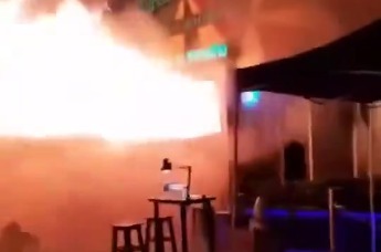 泰国酒吧大火