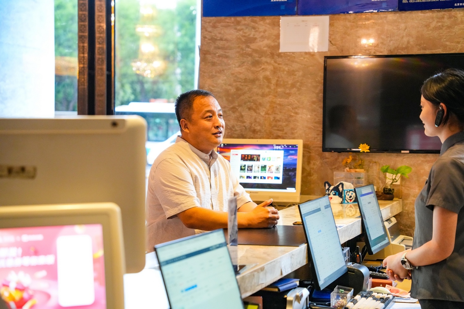 从小旅馆到中高端酒店,乐陵“投二代”20年稳定经营并成为行业翘楚——“您好,泰仕登酒店”