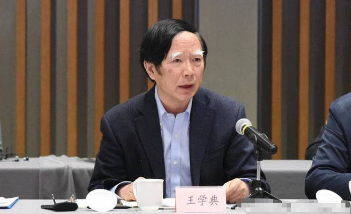 凤凰晚报丨谷立言凭什么在台湾当起了“太上皇”？