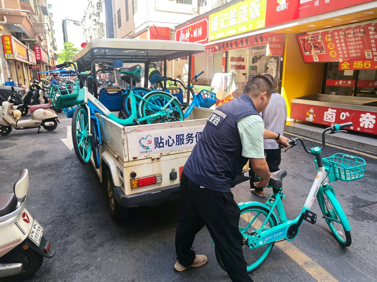 整治市容“顽疾”,乐群让街巷通行更舒心