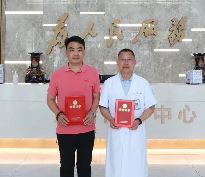 左：王夕山 右：魏仁东