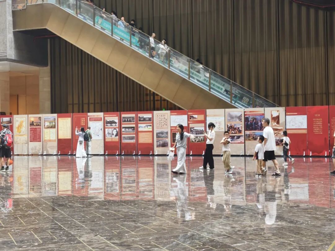 江西省博物馆展出的“伟大的出发 永远的长征——中央红军长征出发历史展”。