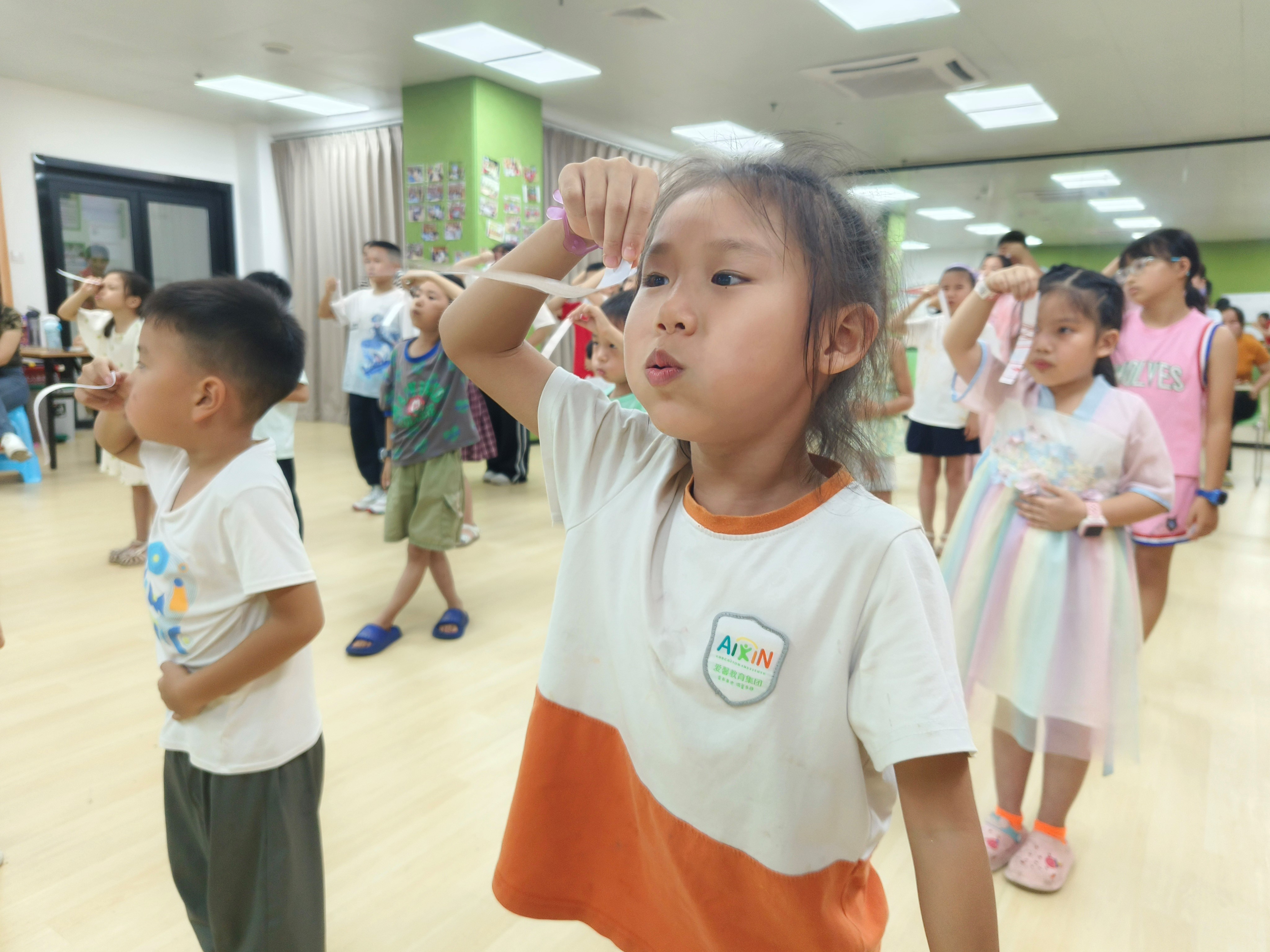 这堂公益趣味声乐课,让西乡街道固戍孩子变身小百灵