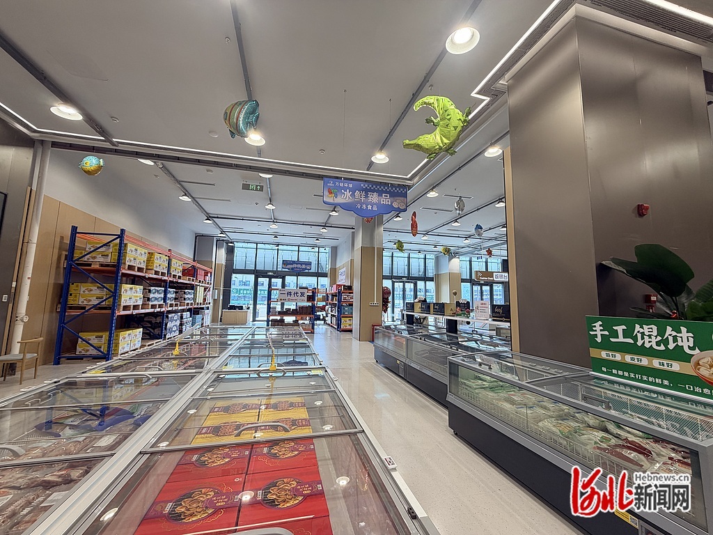 万链环球生鲜卖场。记者周颖摄