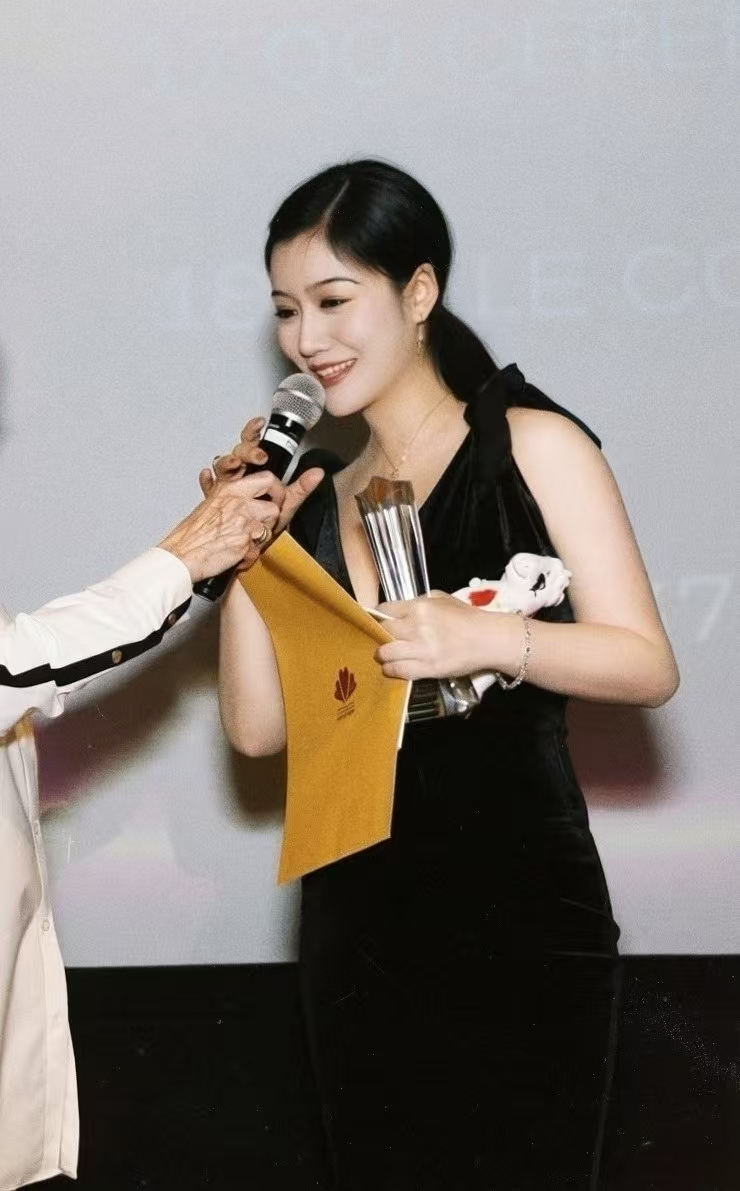 全能电影人李珈西再获国际认可 《铁达妮的号》斩获中加国际电影节评审团大奖