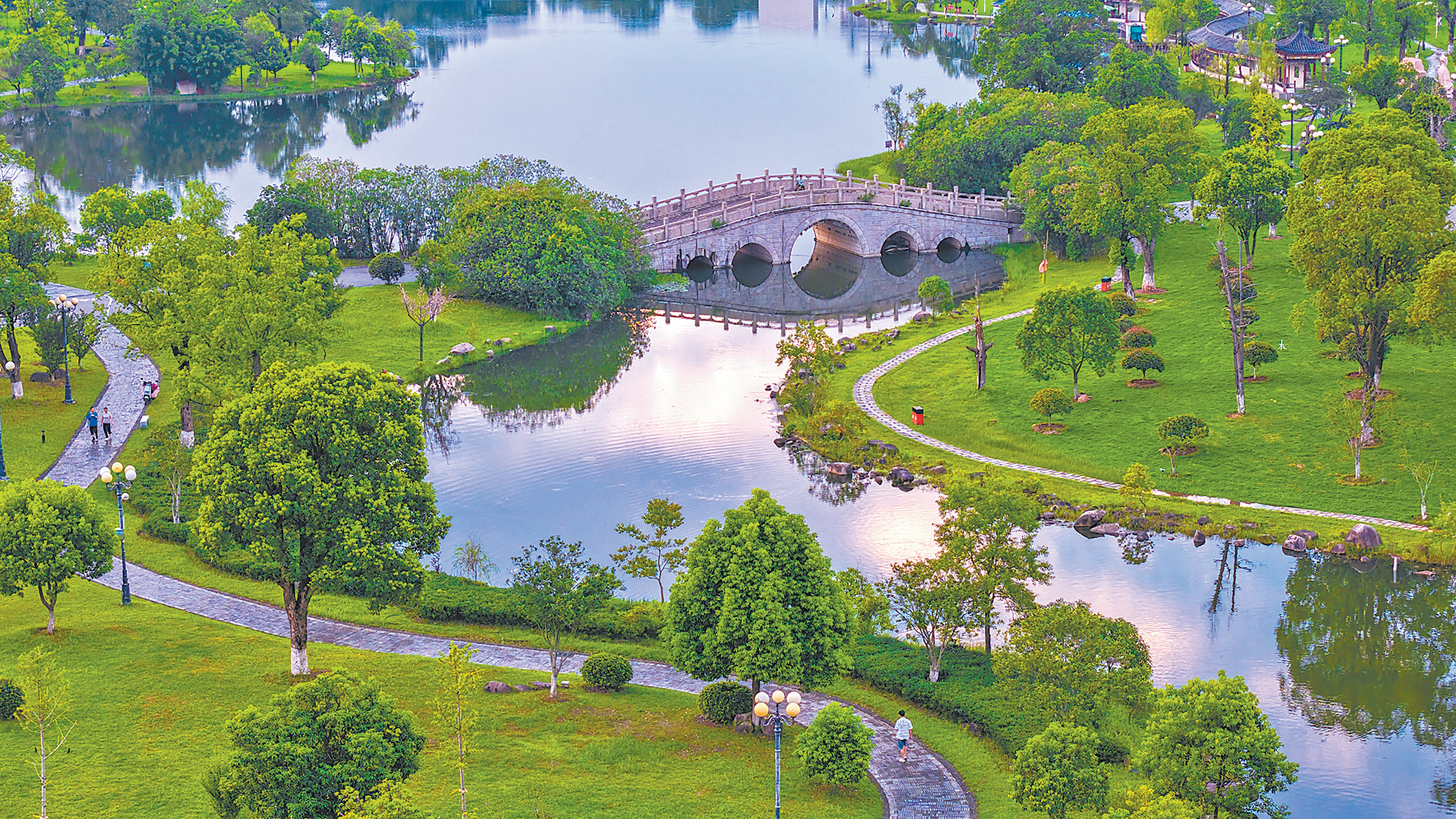 江西抚州：公园“会客厅” 市民好去处（图）