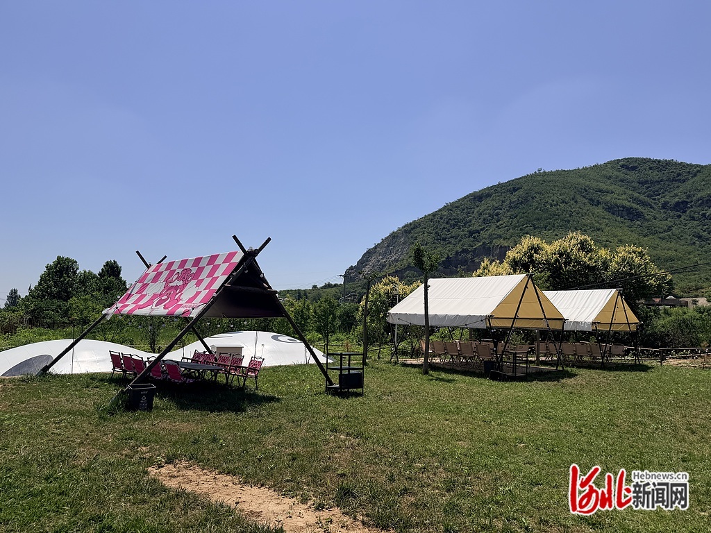 目前营地日均接待游客约500人次,不仅填补了区域夜间文旅消费空白,也丰富了乡村半日游、一日游产品体系,有效带动了村集体经济增长。