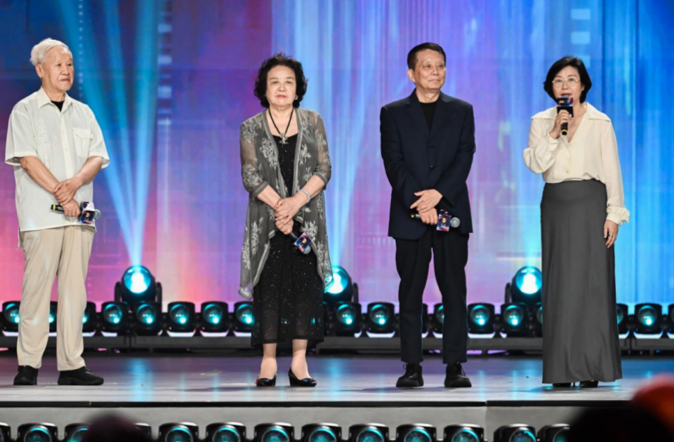 同心破浪,光影向新!“2026中国电影导演之夜”今晚播出