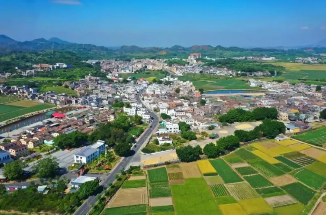 深汕同心惠民生 龙岗帮扶暖赤坑——硬件提质服务增效，全方位织密海丰镇村民生保障网