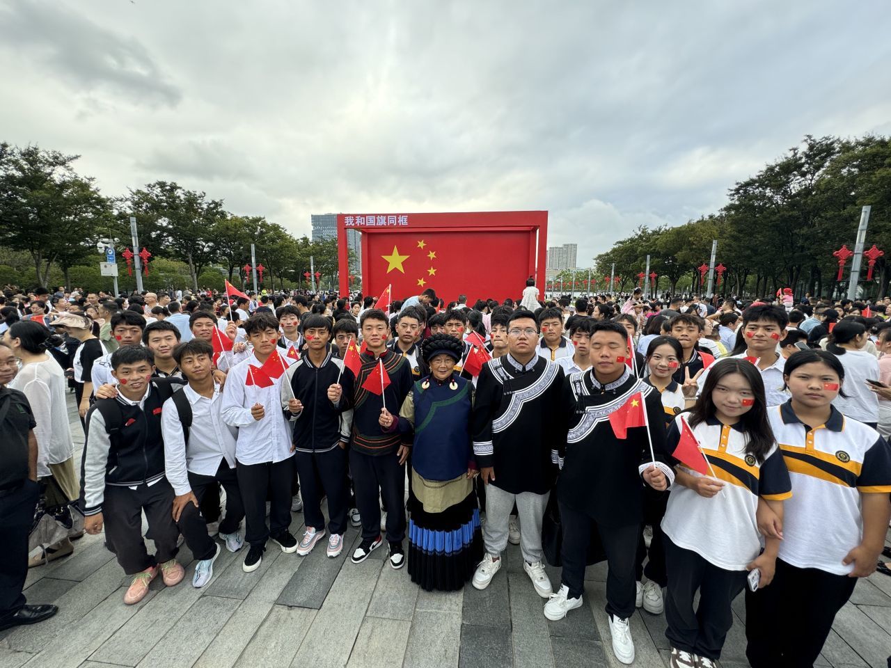 跨越山海点亮你——宁波“徐爸爸”和29个凉山孩子的3年