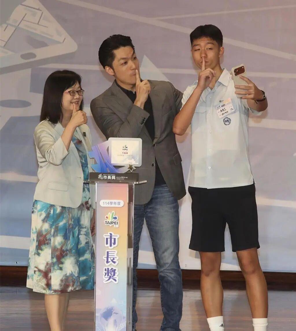 突然渲染蒋万安选2028？钟沛君：别有居心的政治炒作
