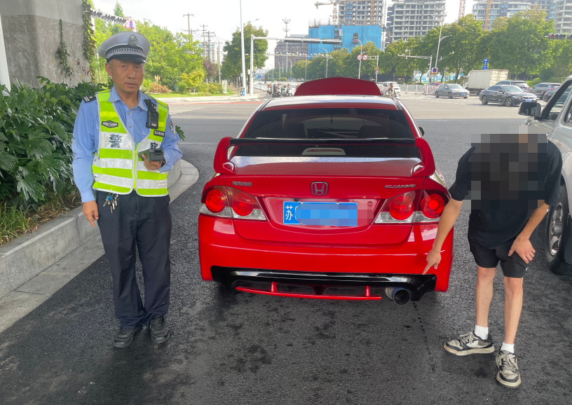 改装汽车扰民犹在，徐州云龙交通整治如何解答城市安宁？