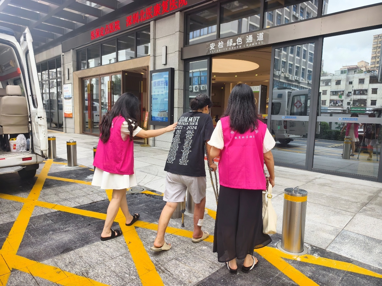 巾帼暖阳暖民心 —— 铁岗社区妇联社医联动精准关爱特殊群体