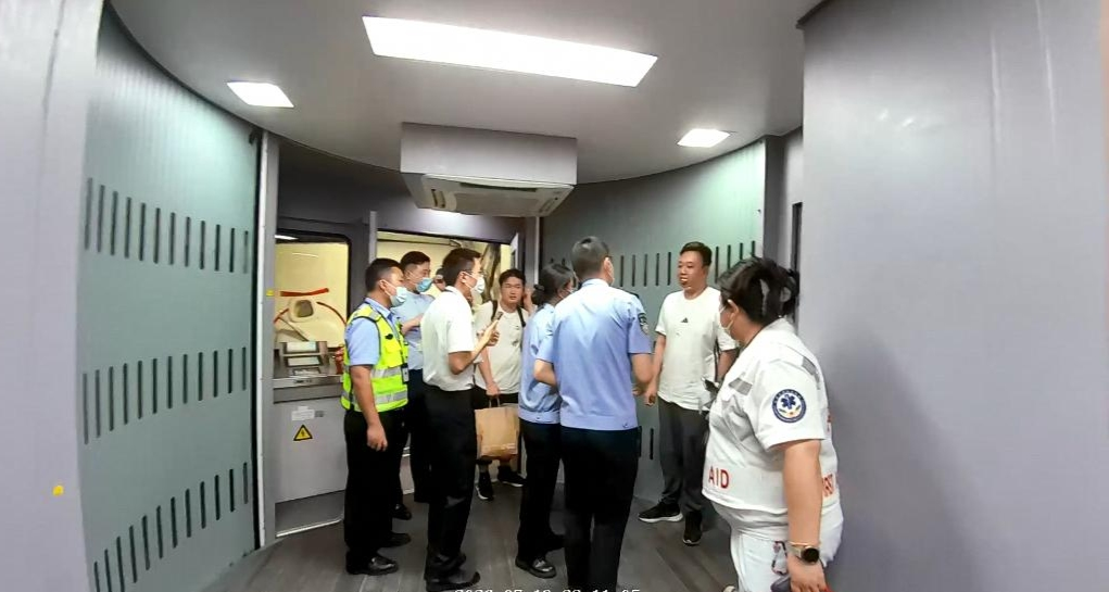 “四心”守国门 温情护通途！南昌边检站以优质服务擦亮赣鄱口岸国门名片