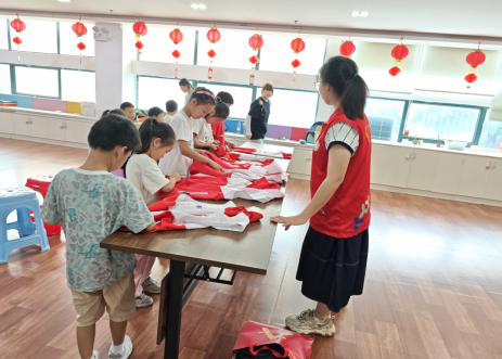 西乡街道蚝业社区“生活小能手”小组圆满收官,儿童青少年解锁多项生活新技能
