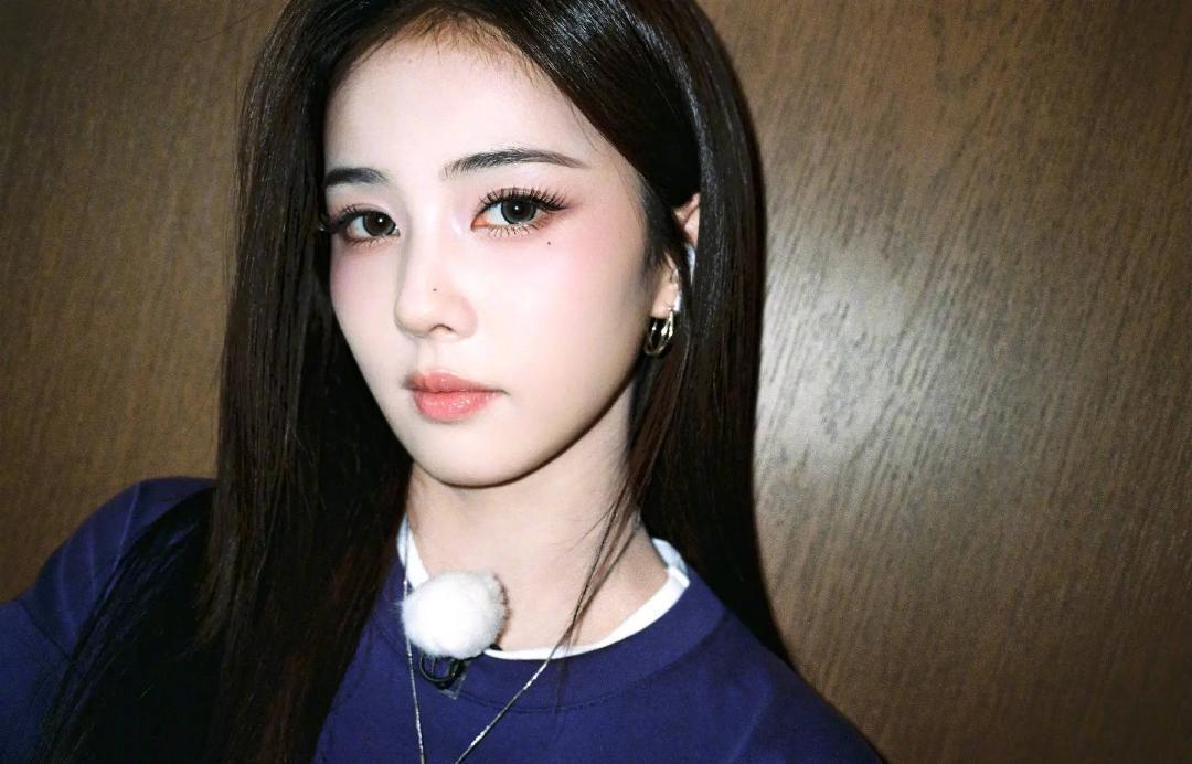 002R448Kly1iezy1l08jlj62t13r6npj02.jpg