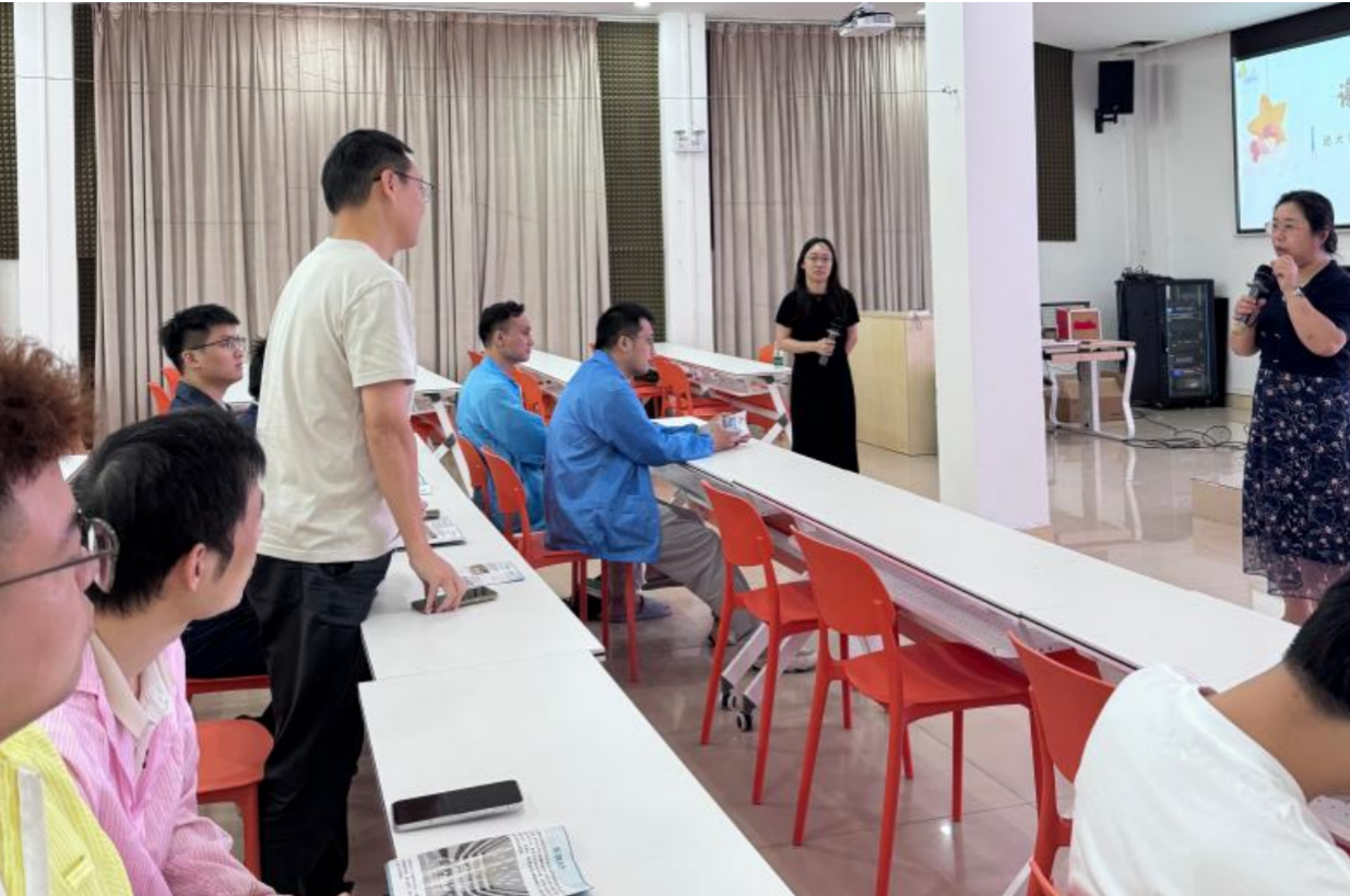 华南医院“健康星期三”走进山厦工业园区 为企业职工送上“助眠良方”