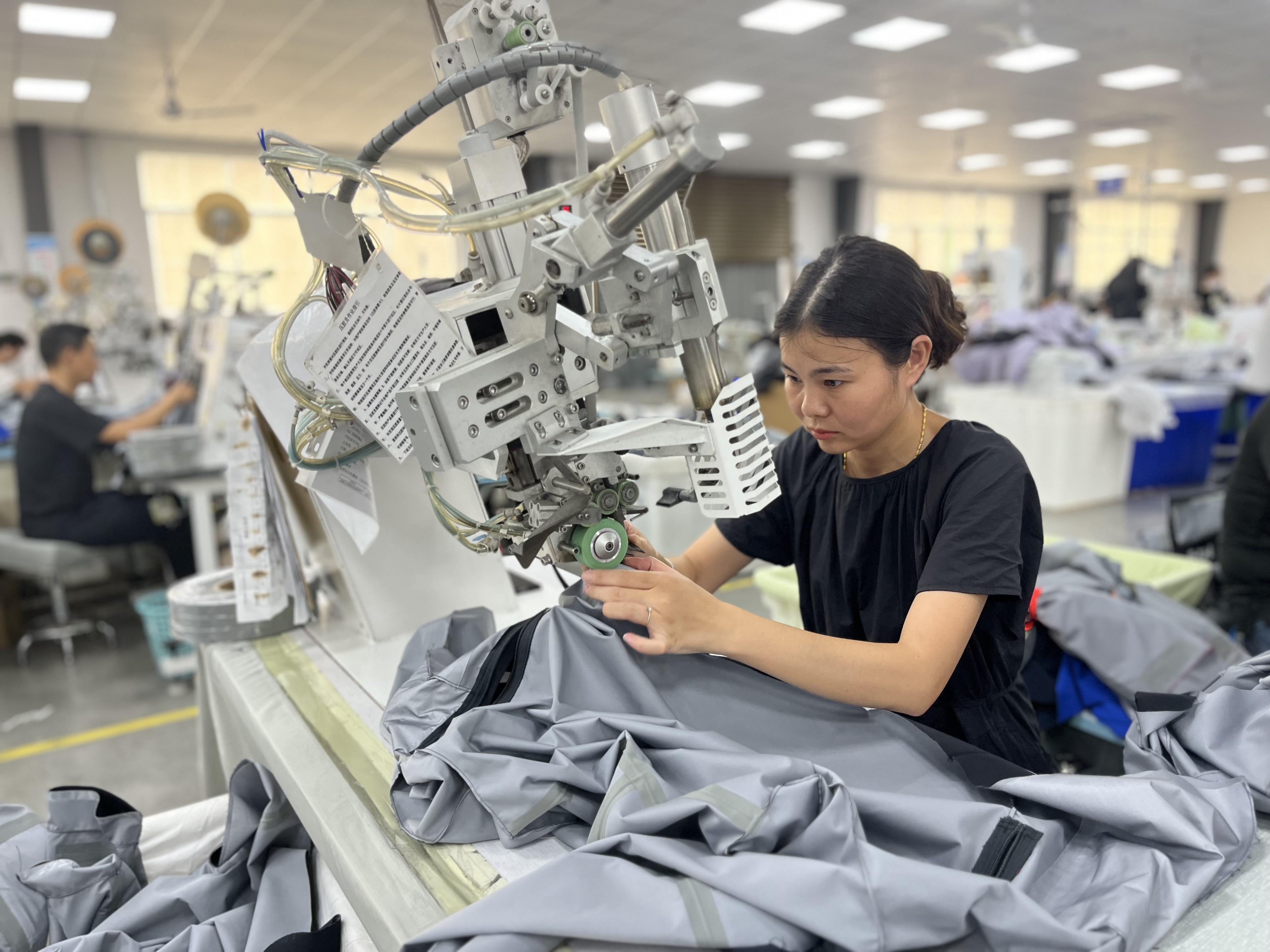 联奥户外用品有限公司车间