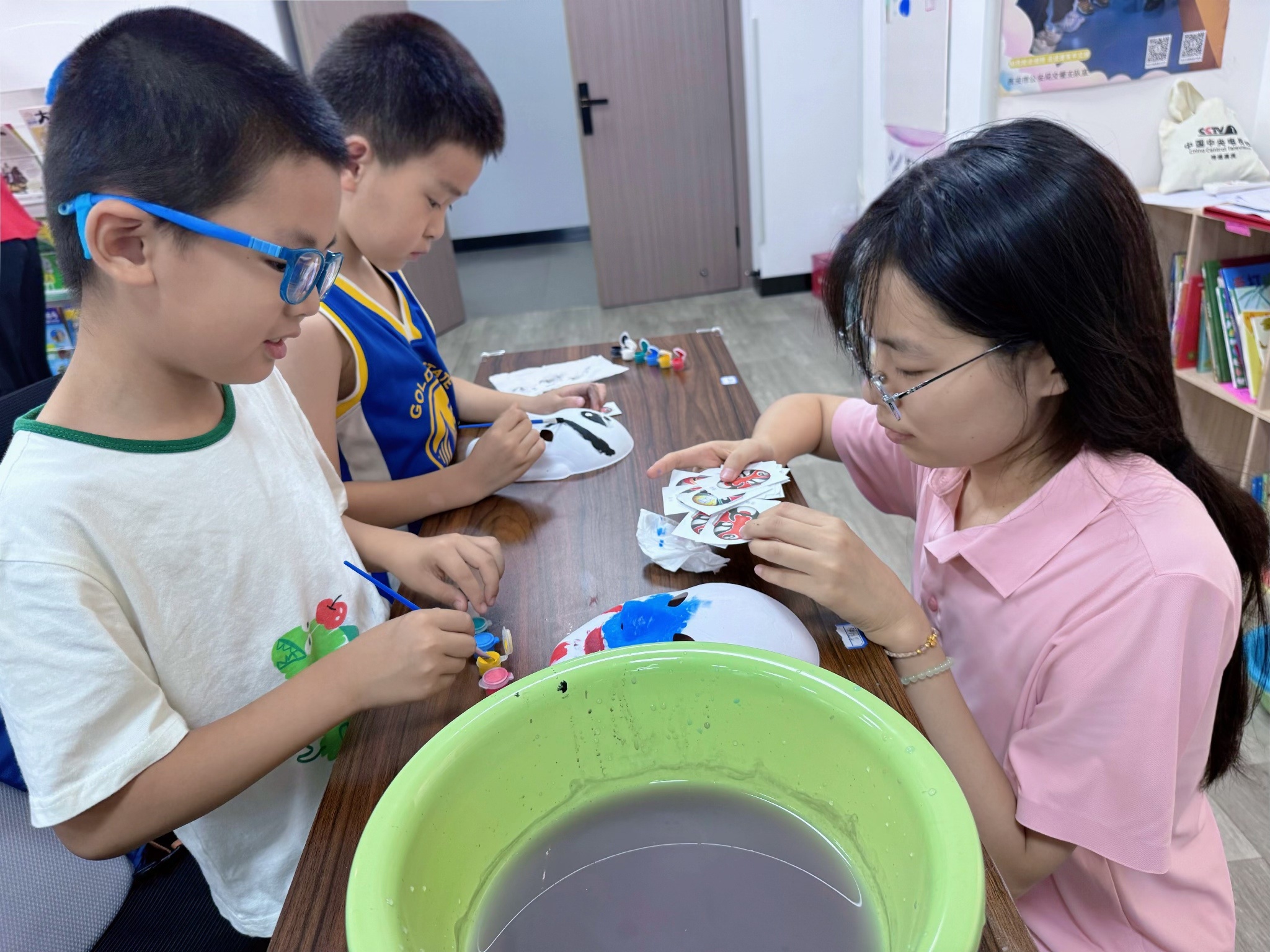 雁书传薪·美育入社区 | 以非遗润童心 让传统有新声