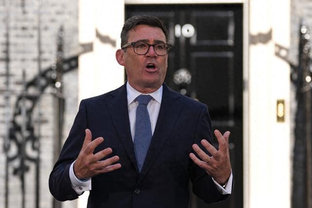 英国新首相早就来过中国，这次竞选前，主动上门找中国总领事会面