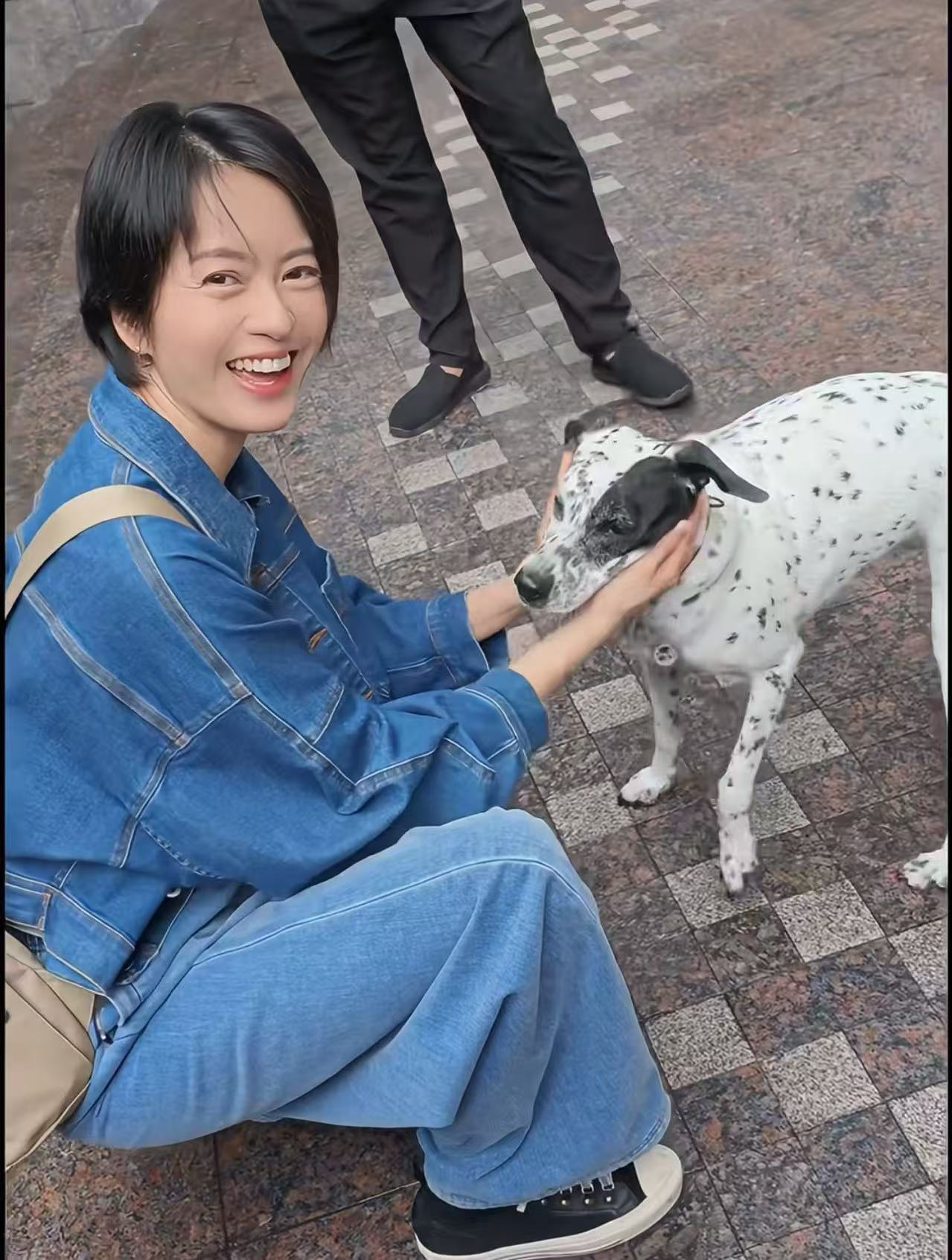 梁咏琪在上海