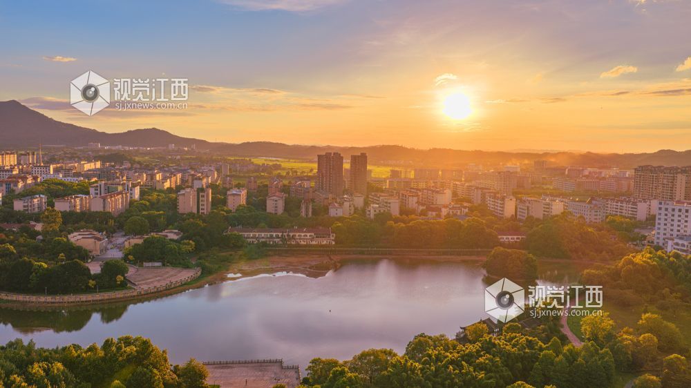 2026年7月15日在江西省吉安市峡江县新县城拍摄的画面。