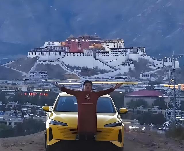 游客挤爆景区，商家却亏到想哭：旅游才是今年最难的生意！
