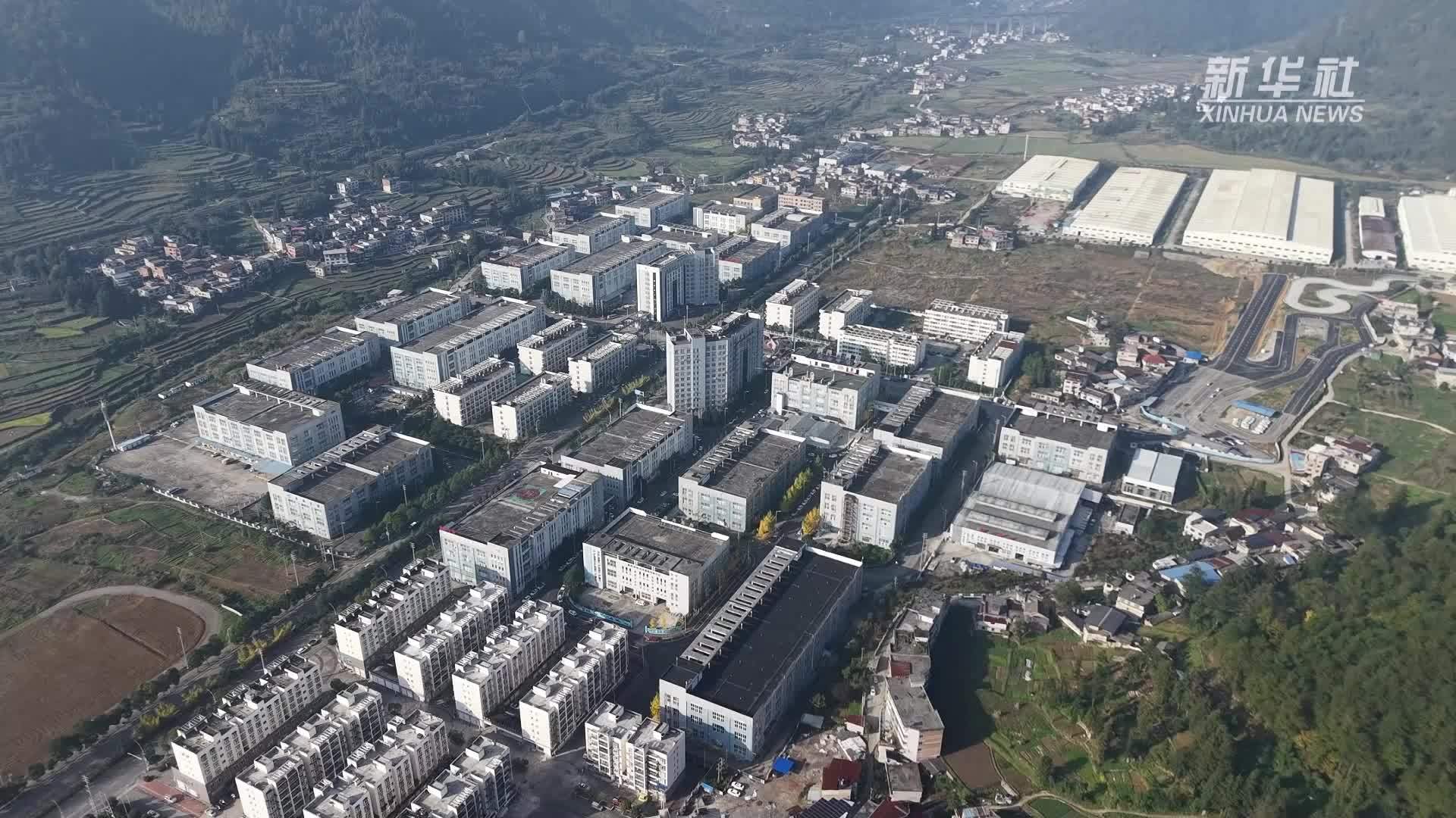 贵州都匀：干部走出办公室 把精准服务送出去