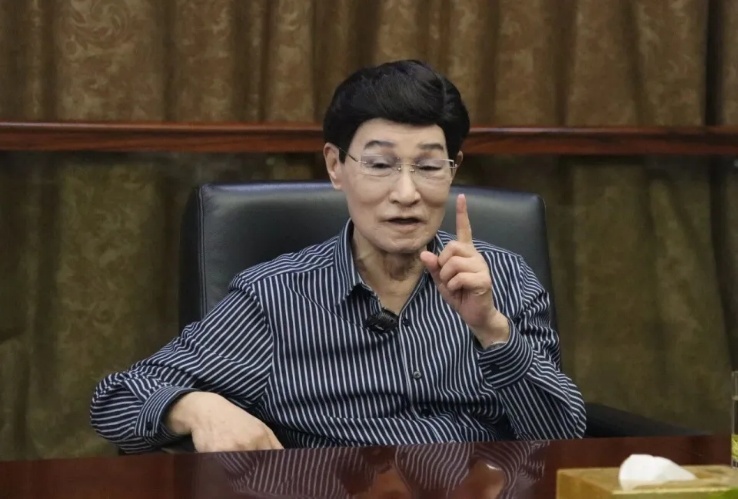 “罢妈”！豪门父亲刚去世，女儿女婿联手逼宫83岁亲妈