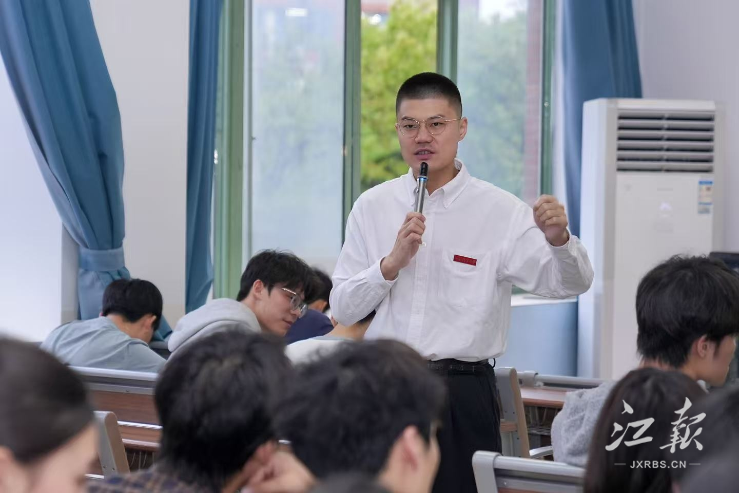 买球平台:一举拿下19个奖项!江西高校思政队伍跻身全国第一方阵(图2)
