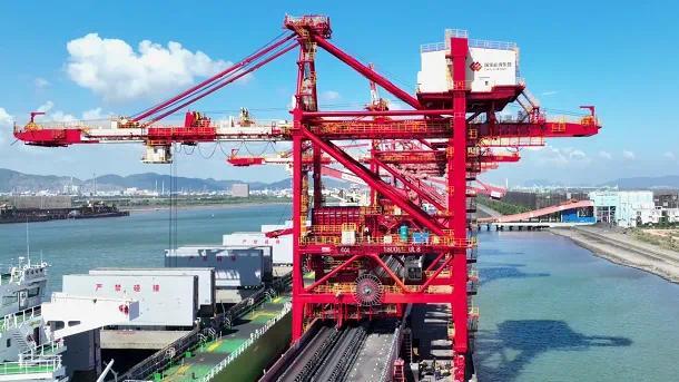 迈向投产！珠海港国能散货码头交工验收，年吞吐能力达6220万吨