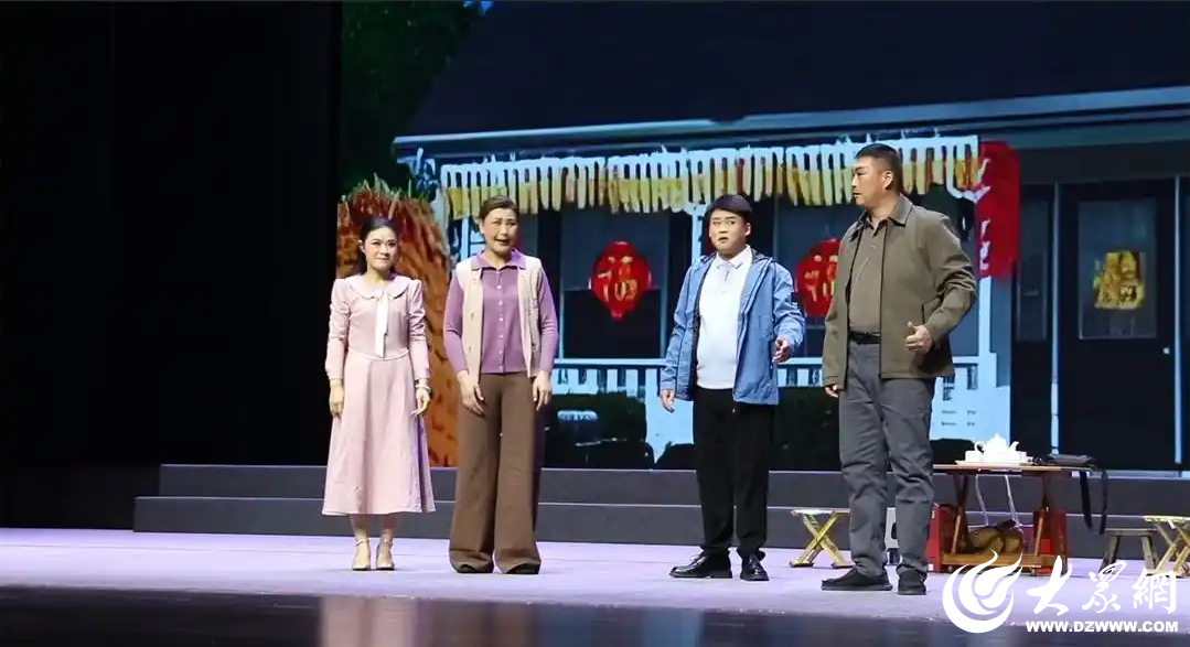 郓城县山东梆子剧团带来的移风易俗小戏《一元彩礼》