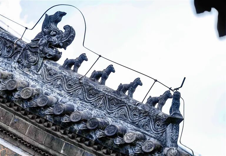 南阳府衙脊兽.jpg