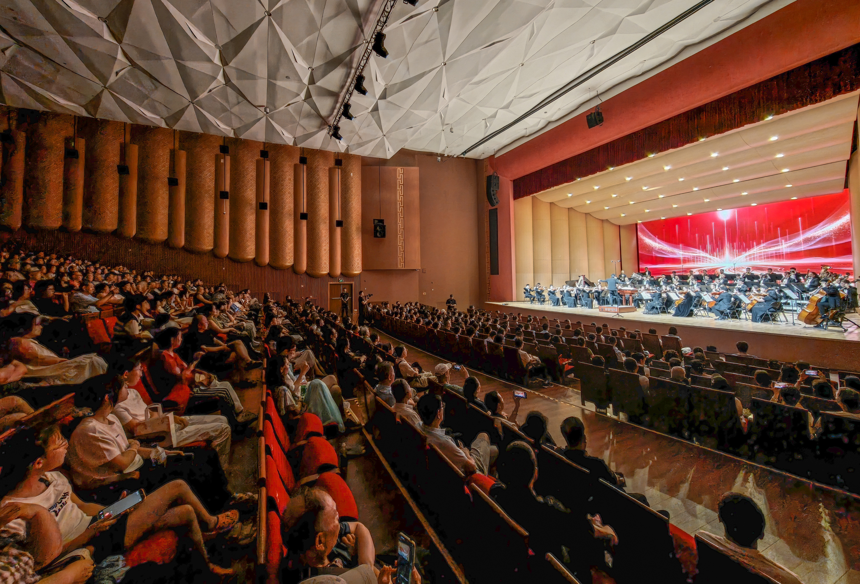 长春市关工委成立35周年交响音乐会奏响红色乐章