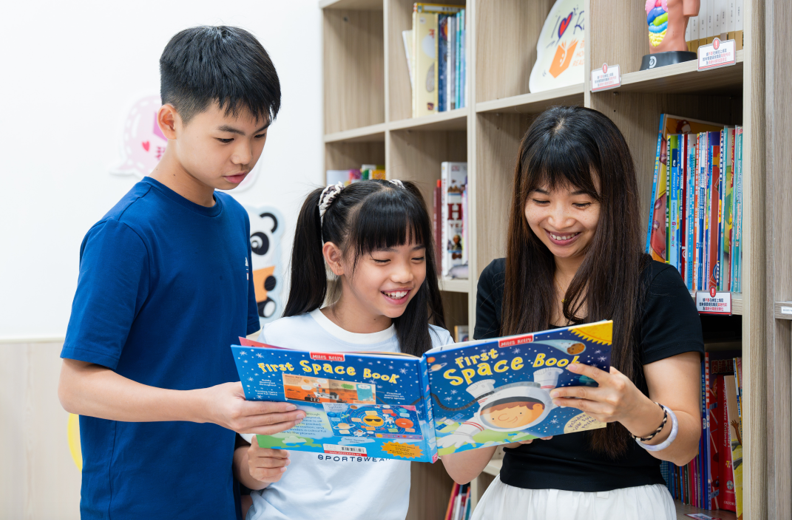 信和集团推「悦读．悦赏」计划推广阅读文化 逾500名基层儿童及家庭畅游香港书展 共度书香盛夏