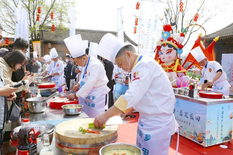“蓝田厨师”已成为陕西知名劳务品牌和地域职业品牌，更是蓝田人就业增收的“金字招牌”