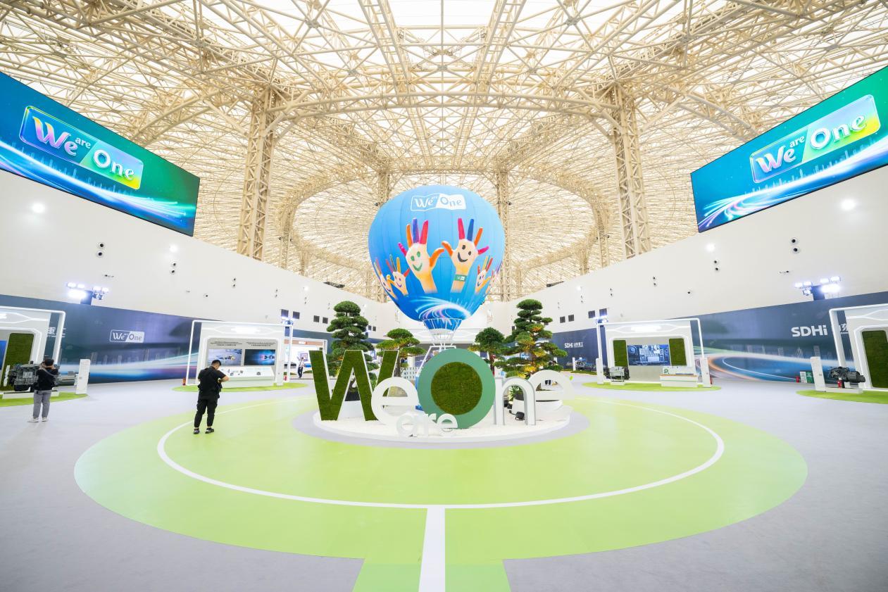 潍柴五大技术路线全球首秀：以多元底色绘就绿色智能新未来(图1)