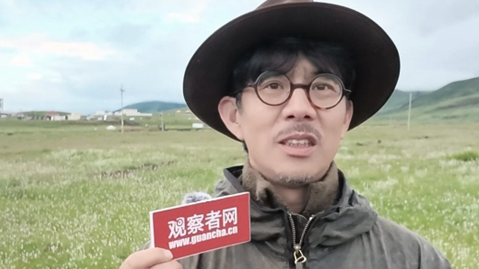 明知会高反也要到塔公草原演出，歌手莫西子诗：大自然很神奇，能让你“自动”慢下来