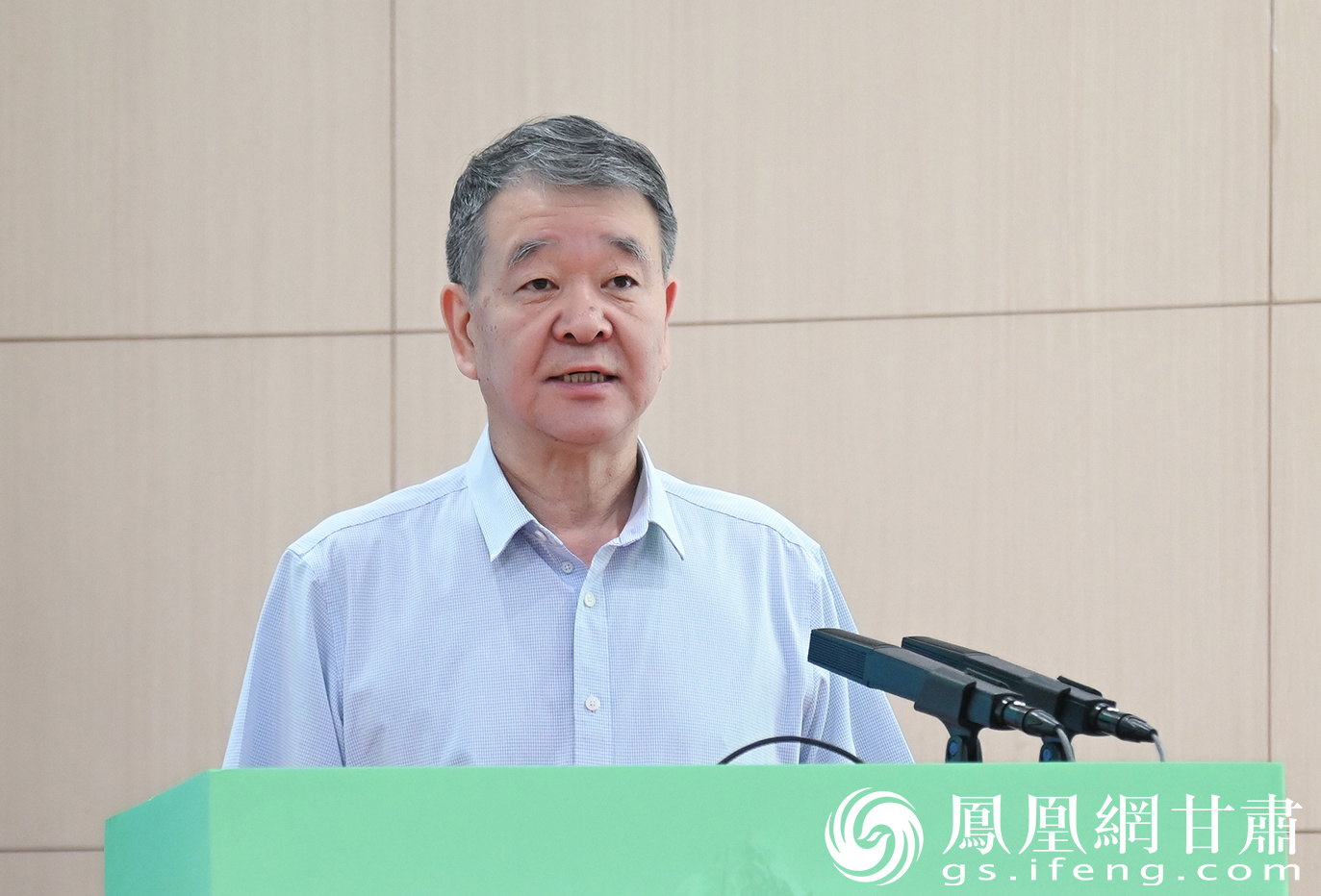 兰州大学党委书记马小洁表示,该校组建寒旱生命系统与智造科学中心是立足甘肃资源禀赋、深耕区域需求推进学科交叉的关键举措。