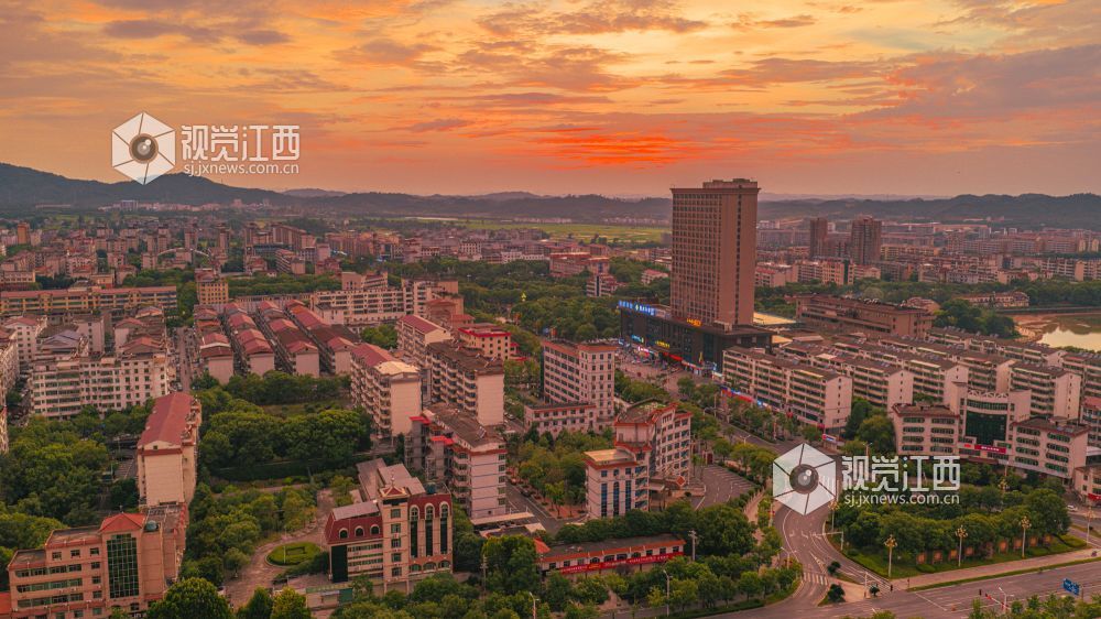 2026年7月15日在江西省吉安市峡江县新县城拍摄的画面。