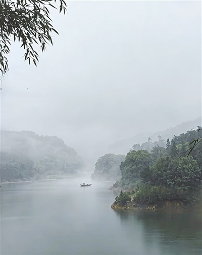 《烟雨乌井》 王昕家 摄